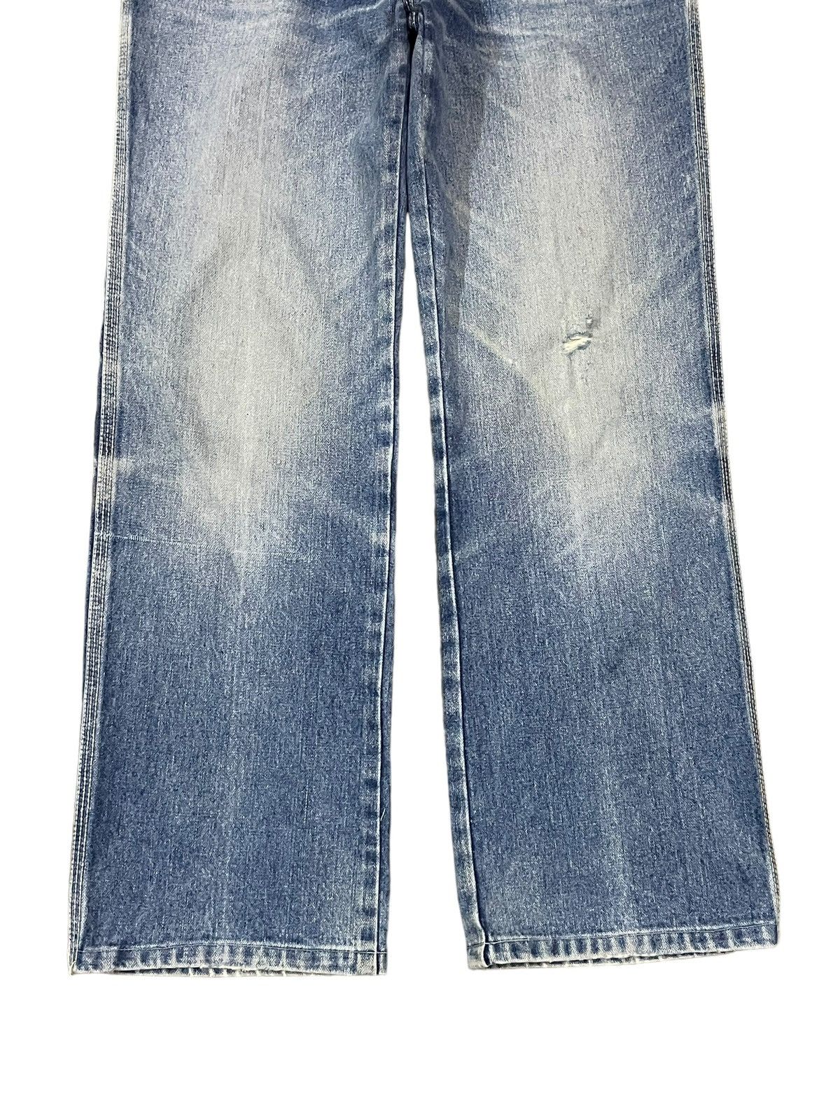 Japanese Brand Vintage Y2K Japanese Brand Fade Wash Straight Loose Jeans Size US 31 - 4 Thumbnail