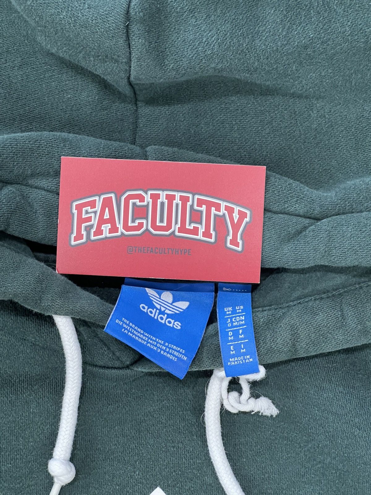 Adidas Adidas Original Logo Hoodie Large Size US L / EU 52-54 / 3 - 3 Thumbnail