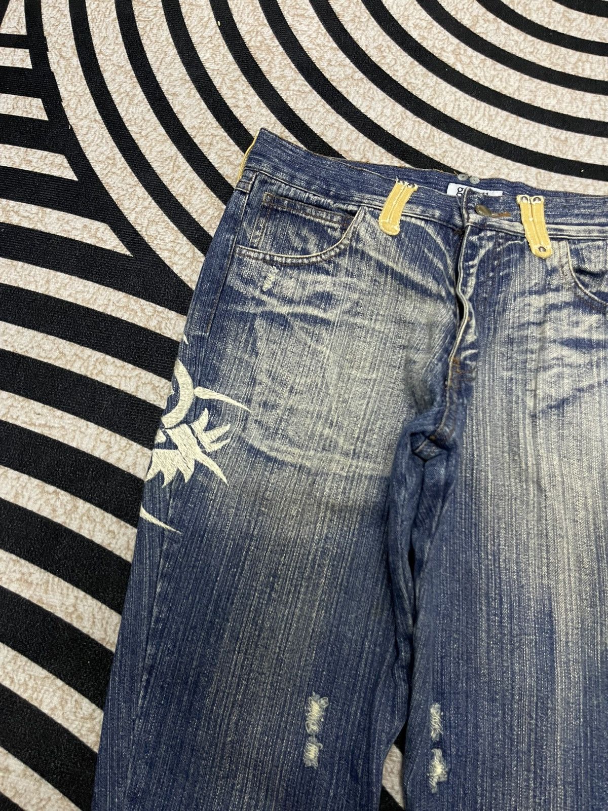 In The Attic 2000s IN THE ATTIC FLARE STUDDED EMBROIDERY JEANS RARE Size US 30 / EU 46 - 8 Thumbnail