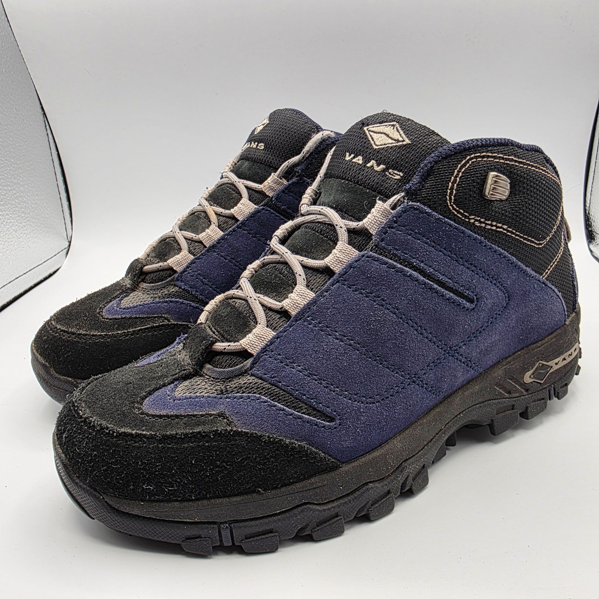 Vans Vans Mens Size 7 Blue Black Hiking Shoes Camping Outdoors Tr Size US 7 / EU 40 - 4 Thumbnail