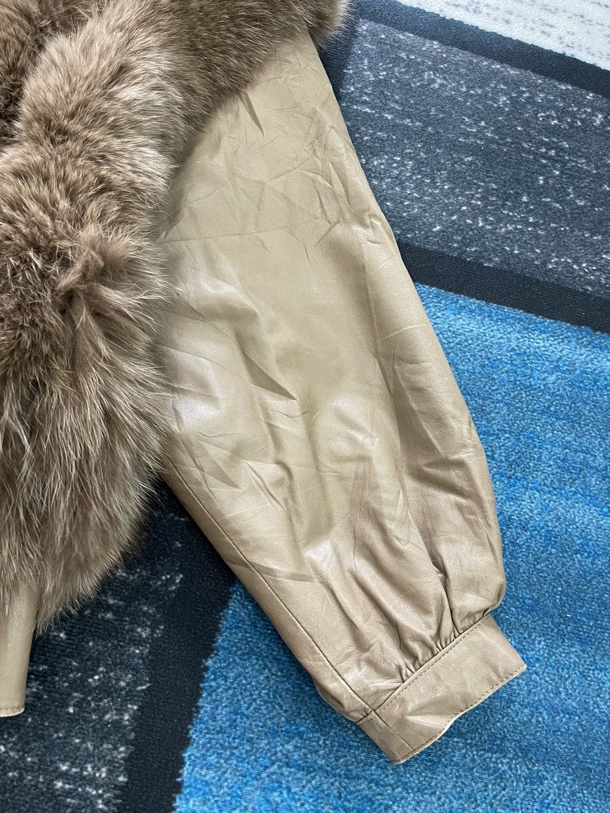 Vintage VINTAGE REAL FUR NICE LEATHER JACKET Size US M / EU 48-50 / 2 - 10 Thumbnail
