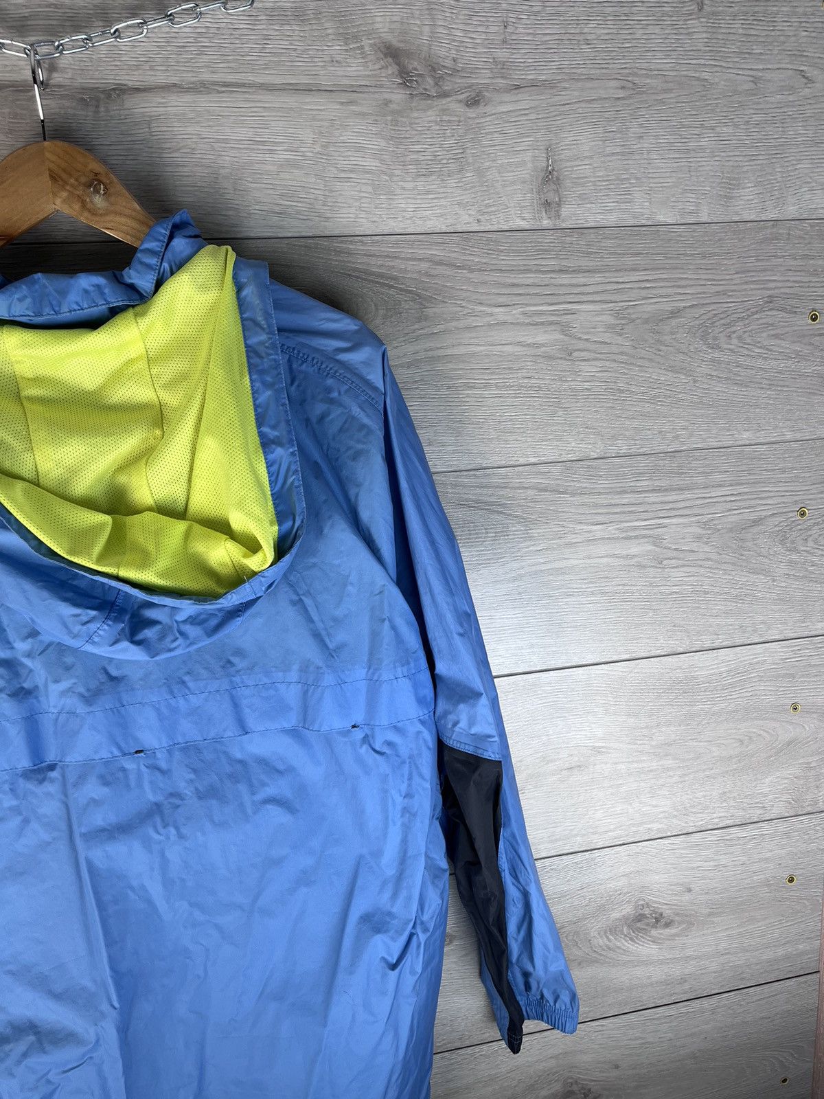 Nike vintage 90s nike windbreaker jacket mens size L Size US L / EU 52-54 / 3 - 14 Thumbnail