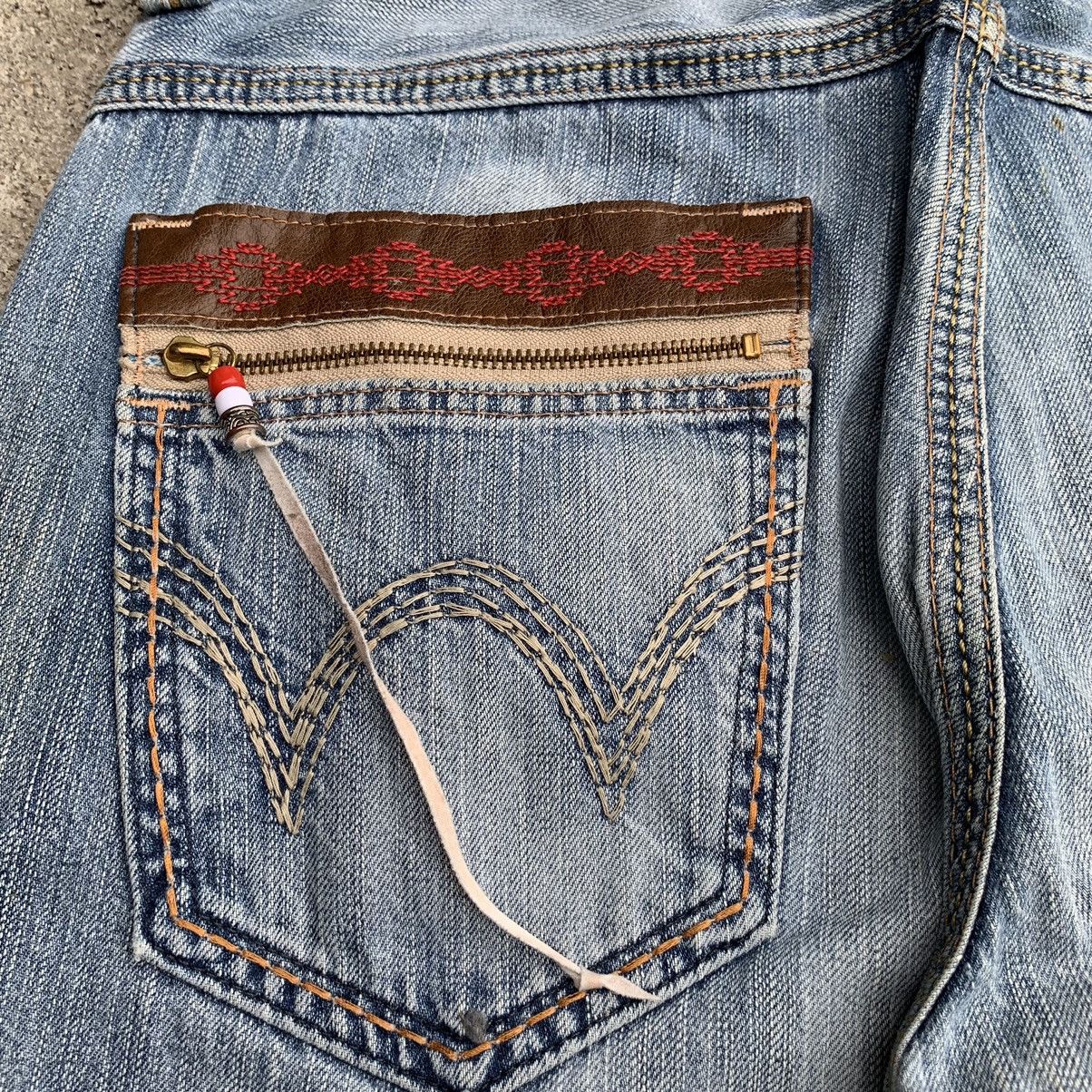 Japanese Brand Vintage Japan Edwin Navajo Distressed Two Tone Denim W35 Size US 35 - 13 Thumbnail