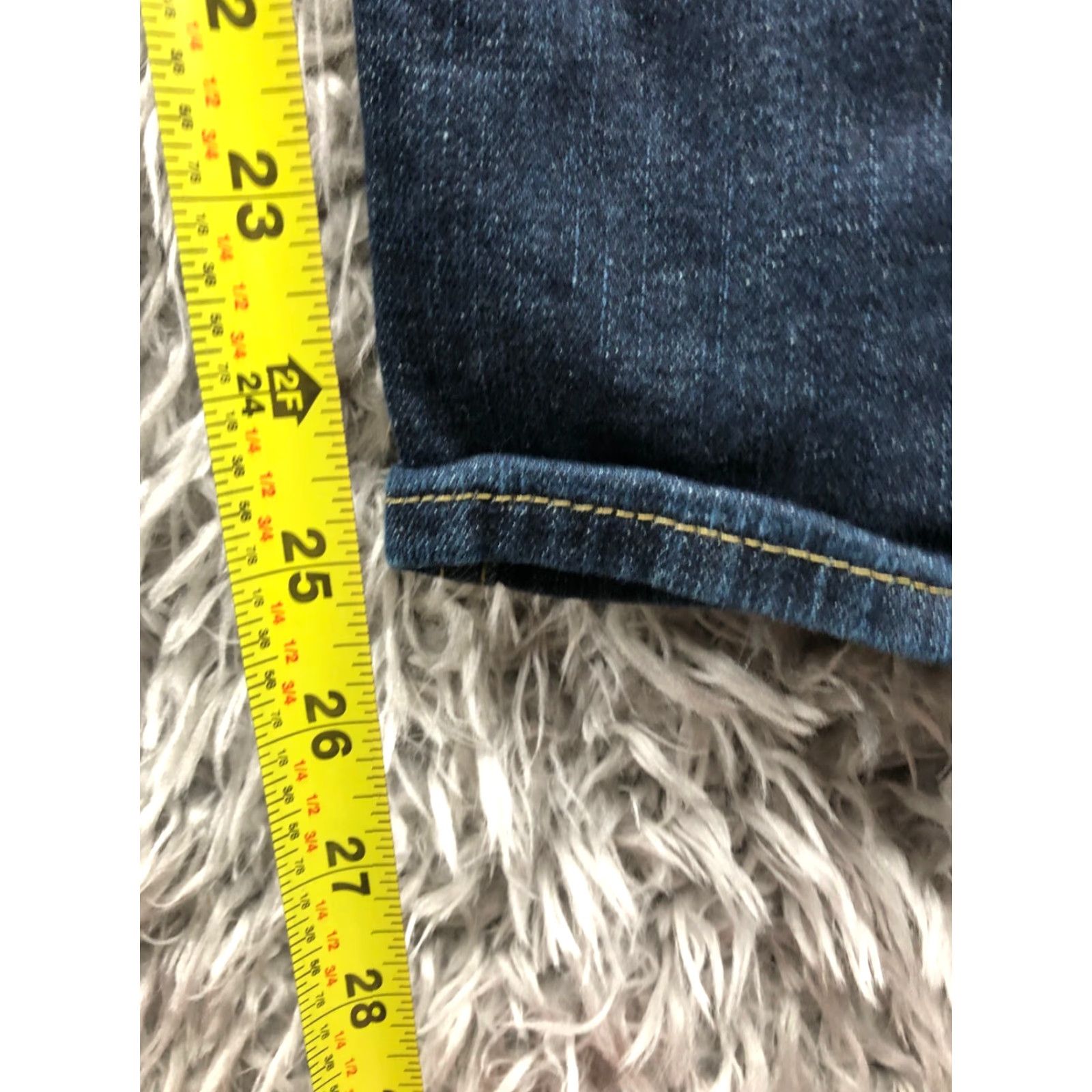 Vera Wang Vera Wang Straight Jeans Womens Size 8 Blue Denim Mid Rise 30" Waist 26" Inseam 5-Pocket Design Zip Button Logo Belt Loops Regular Fit Size 30" / US 8 / IT 44 - 3 Thumbnail