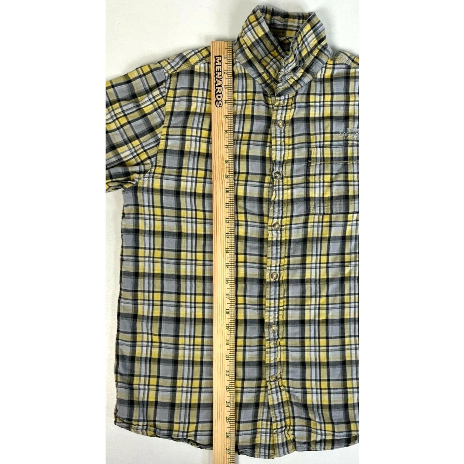 The North Face VINTAGE The North Face Men’s Short Sleeve Button-Up Shirt Plaid Sz M Size US M / EU 48-50 / 2 - 7 Thumbnail