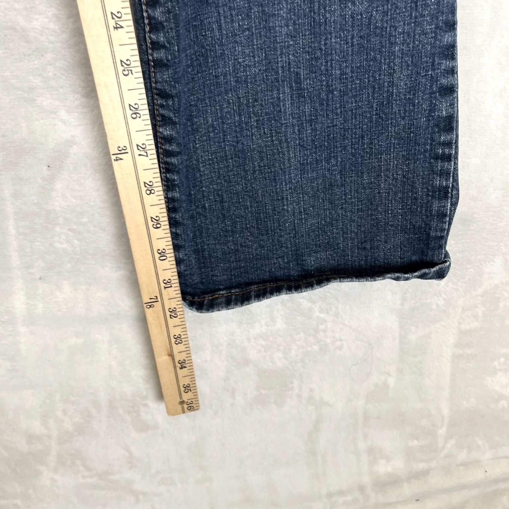 Levi's Levi's Jeans 515 Bootcut Womens 14 W32 L32 Medium Blue Denim Stretch Cotton Blend Spandex Size 36" / US 14 / IT 50 - 3 Thumbnail