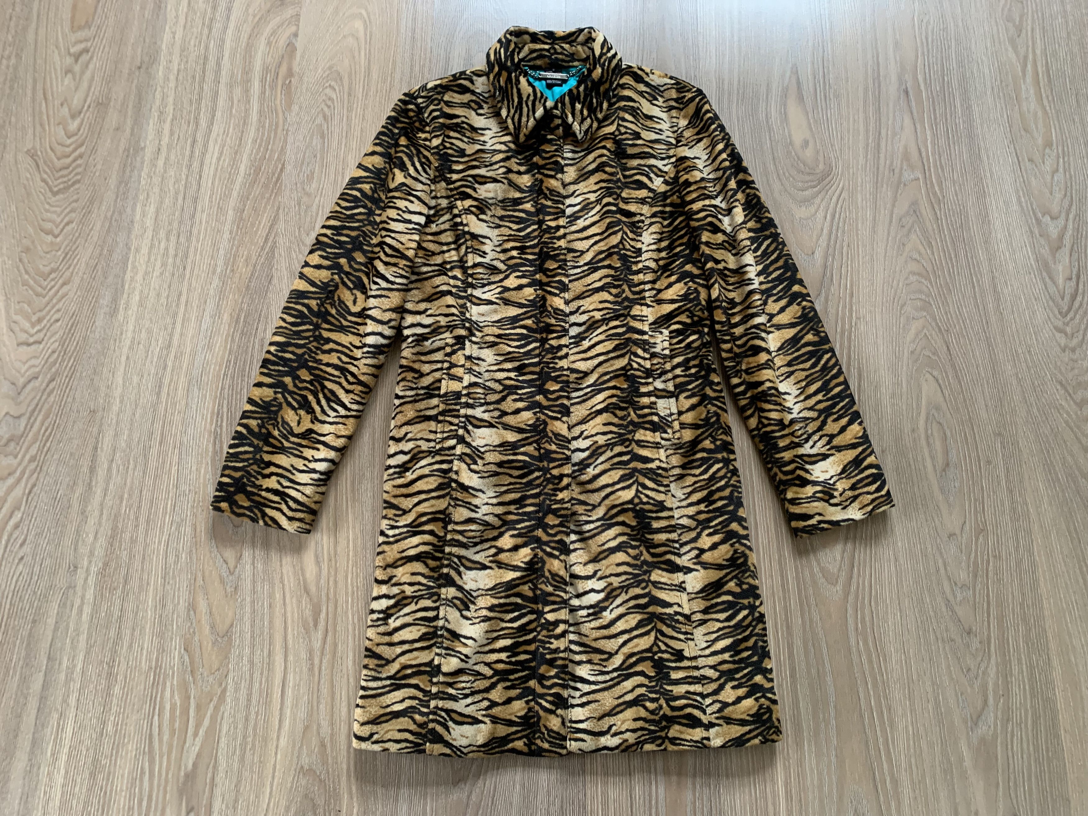 Guess Guess Tiger Print Faux Fur Coat Size S / US 4 / IT 40 - 2 Thumbnail