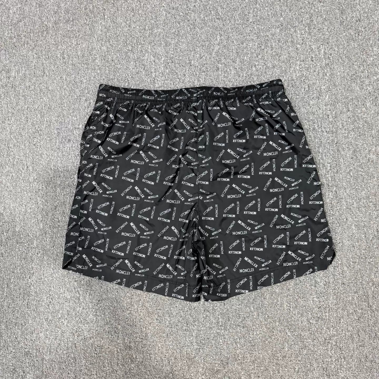Moncler Moncler Black Nylon All Over Print Shorts XL BNWT Size 30" / US 8 / IT 44 - 2 Thumbnail