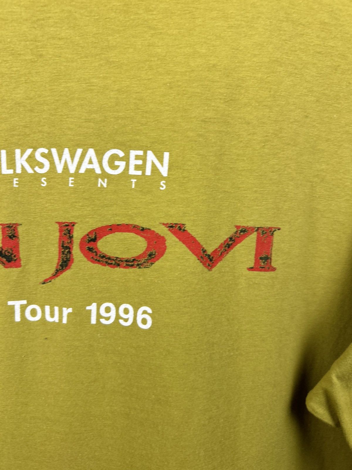 Band Tees Bon Jovi vintage 90s World Tour 1996 band t shirt Size US XL / EU 56 / 4 - 13 Thumbnail