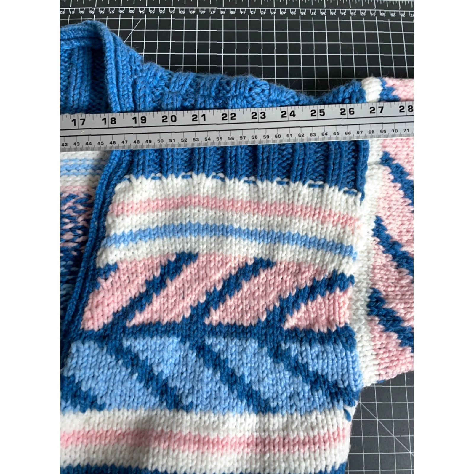 Vintage VINTAGE Handknit Wool Cowichan Cardigan Women's XL Blue Pink Aztec Heavyweight Sweater Size XL / US 12-14 / IT 48-50 - 7 Thumbnail
