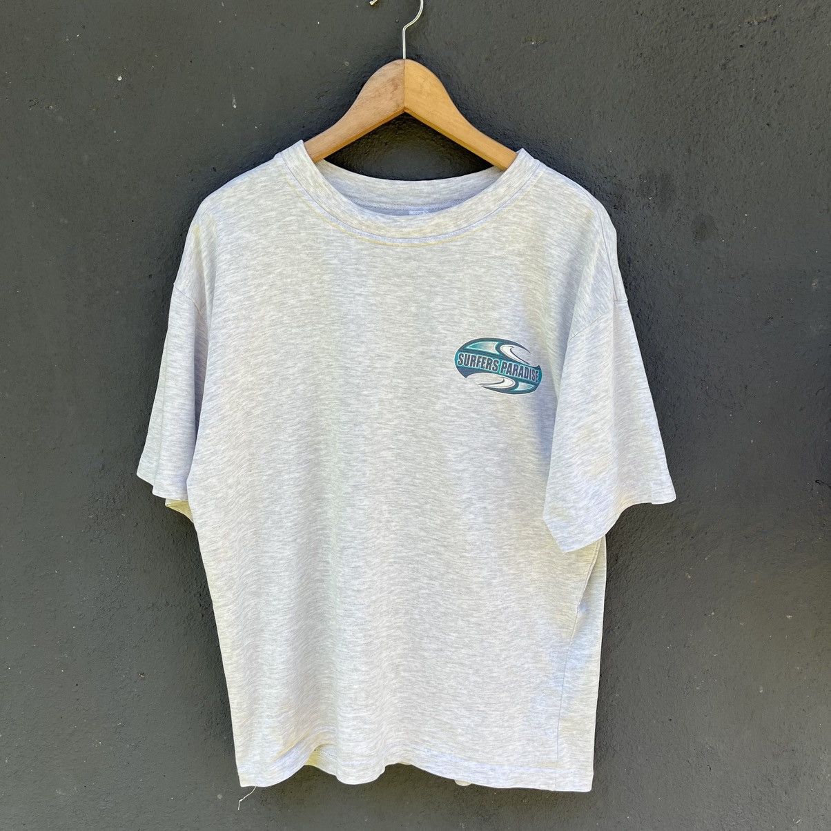 Sun Surf Thrashed Vintage 90s Surfers Paradise Surfing Brand Tee Size US L / EU 52-54 / 3 - 4 Thumbnail