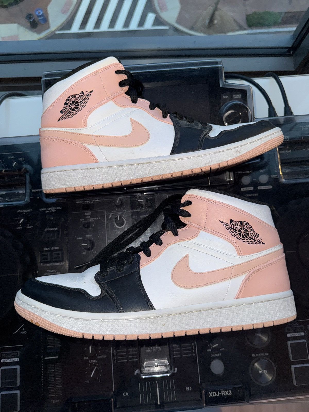 Nike Nike Air Jordan 1 Mid Sneakers Size US 11 / EU 44 - 3 Thumbnail