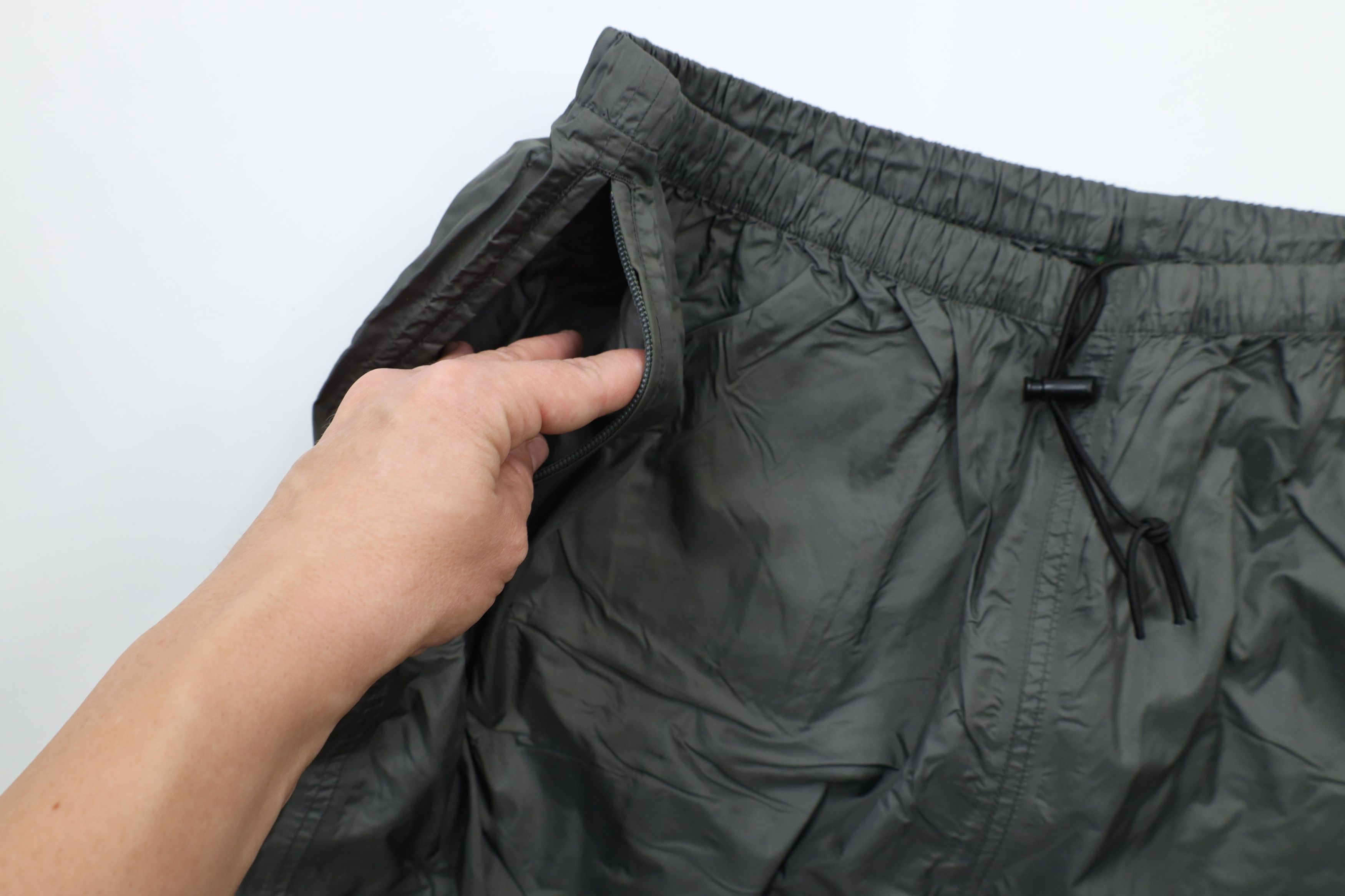 Cabelas × Vintage Vintage Cabelas Waterproof Wide Leg Rain Pants Nylon Gray Size US 40 / EU 56 - 6 Thumbnail