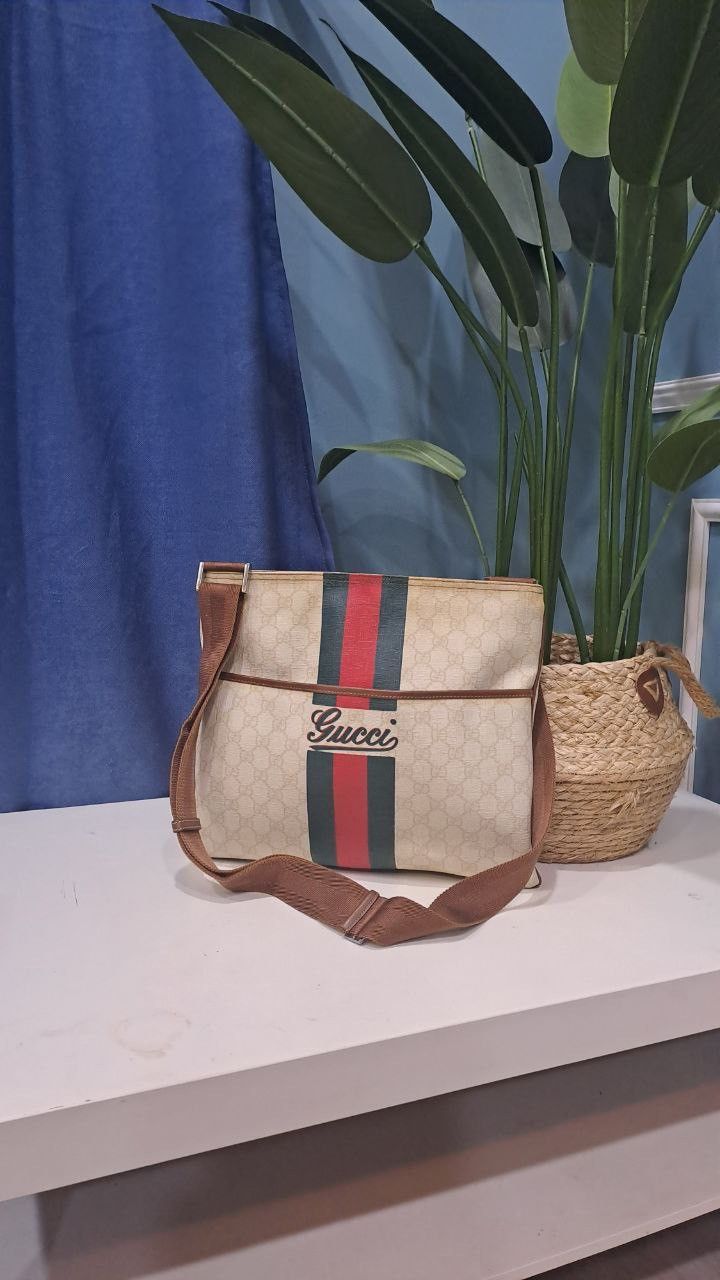 Gucci 🔥Authentic 🔥GUCCI Monogram Sling Bag Size ONE SIZE - 1 Thumbnail