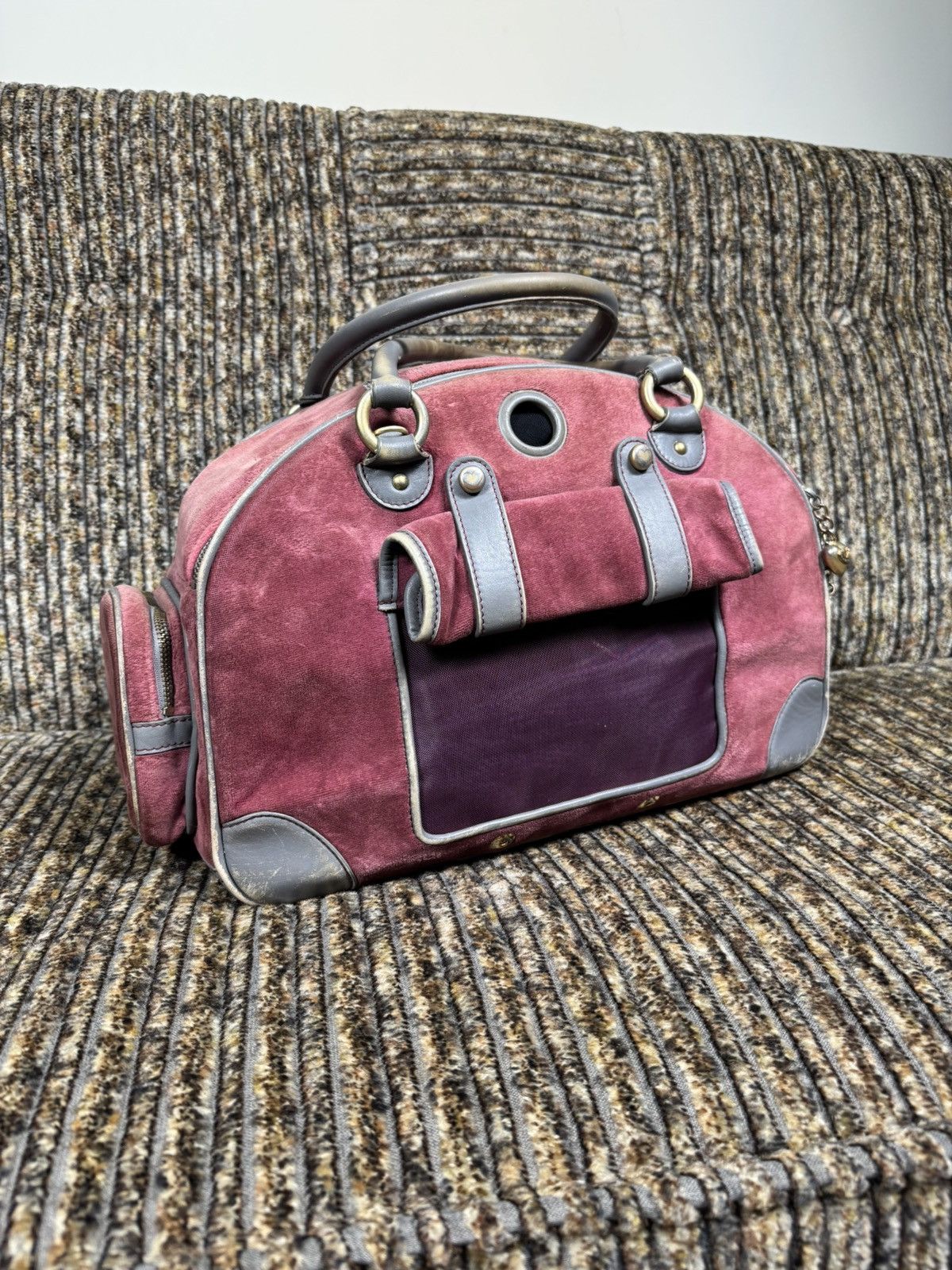 Juicy Couture Jeans VTG JUICY COUTURE RARE Y2K Pink Velvet Pet Carrier Handbag Size ONE SIZE - 5 Thumbnail
