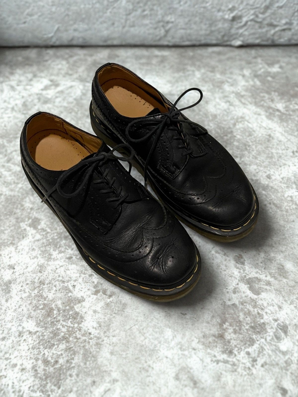 Dr. Martens Dr. Martens 11845 Black Oxford Shoes– Men’s UK 6 / US 7 Size US 7 / EU 40 - 1 Thumbnail