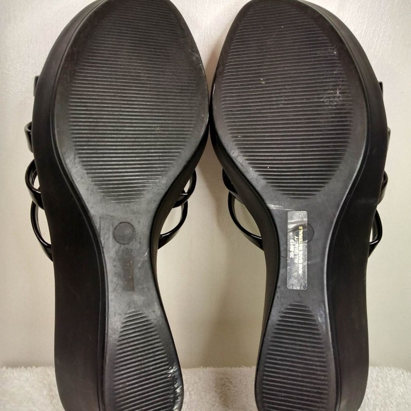 Other Tuscany by easy street Black Wedge Slide Sandals Size 7.5 Size US 7.5 / IT 37.5 - 7 Thumbnail