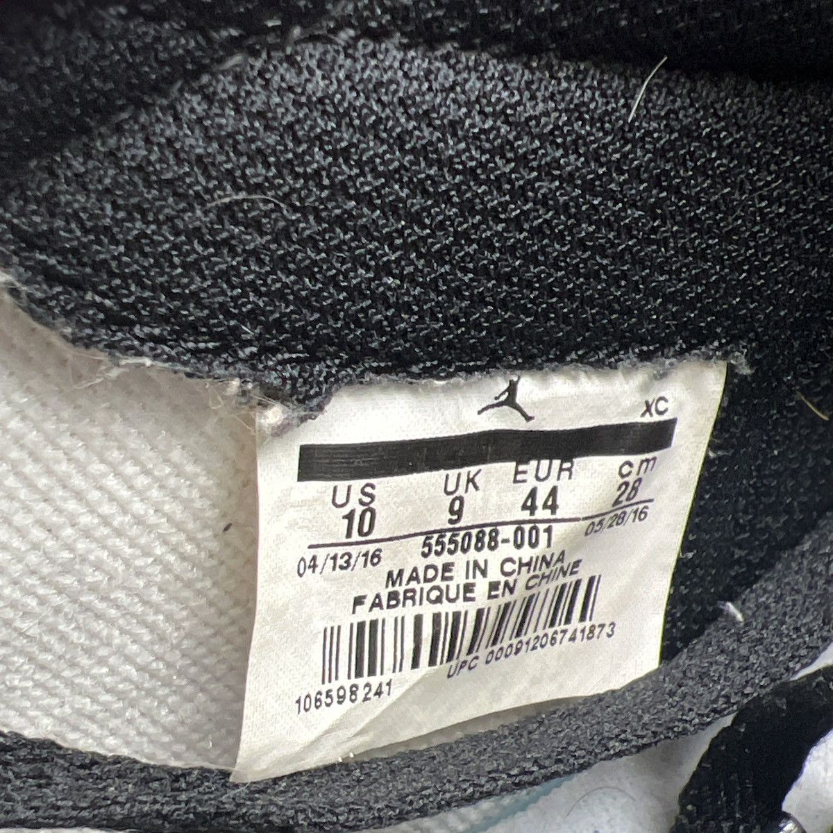 Jordan Brand Air Jordan 1 high banned Size US 10 / EU 43 - 9 Thumbnail