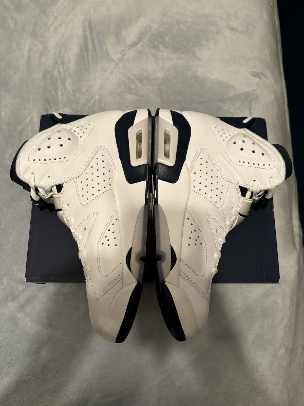 Jordan Brand Jordan 6 Retro Midnight Navy 2022 Size 10 Size US 10 / EU 43 - 4 Thumbnail