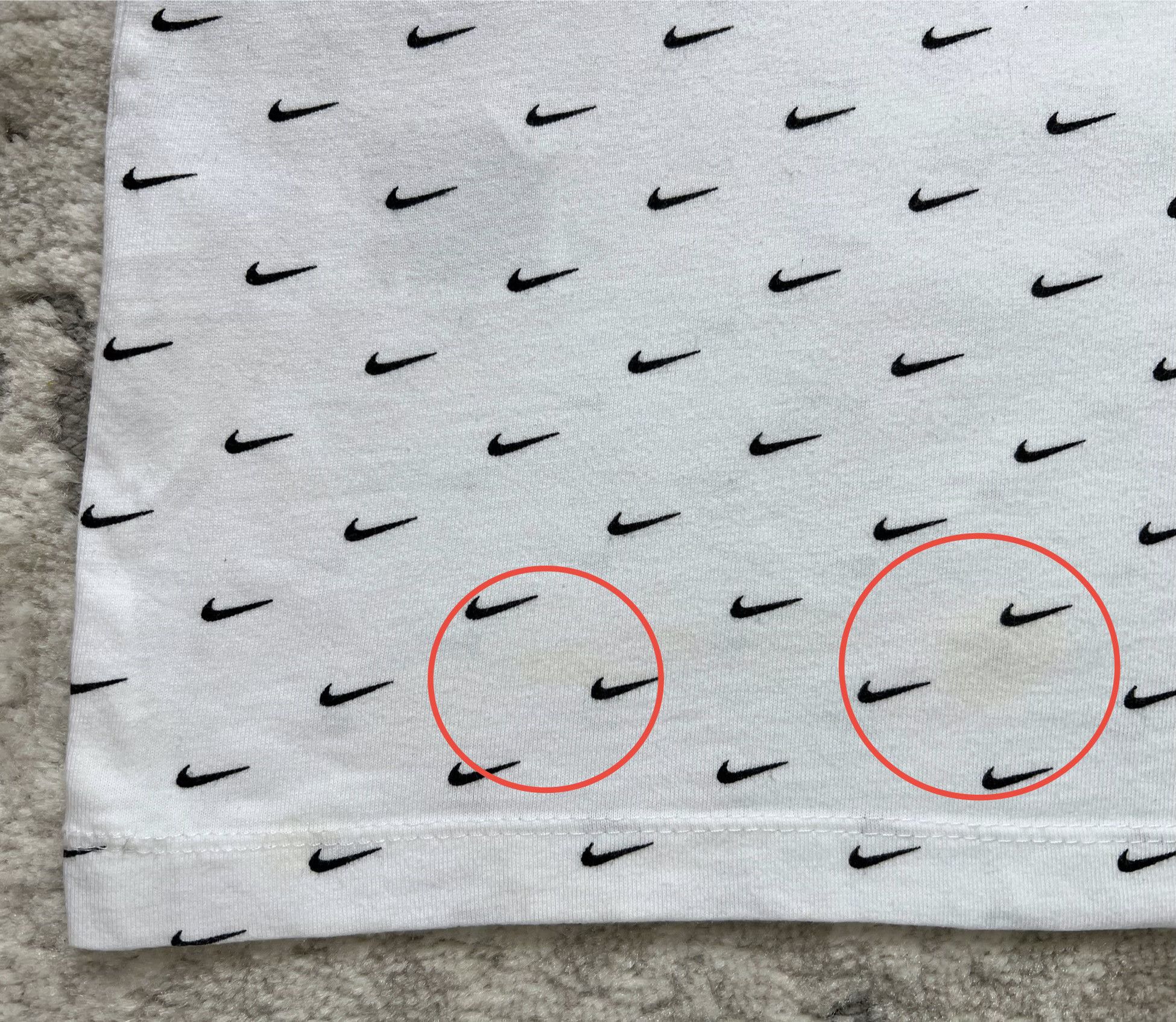 Nike Nike All-Over Mini Swoosh Logo T-Shirt Tee XL Size US XL / EU 56 / 4 - 10 Thumbnail