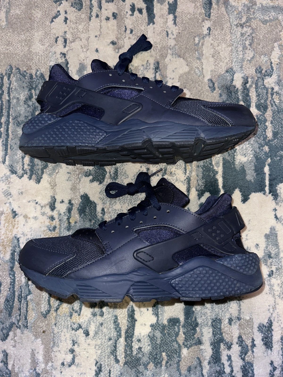 Nike Nike Air Huarache Size US 10.5 / EU 43-44 - 2 Thumbnail