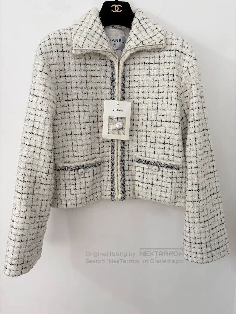 Chanel White plaid zipper jacket