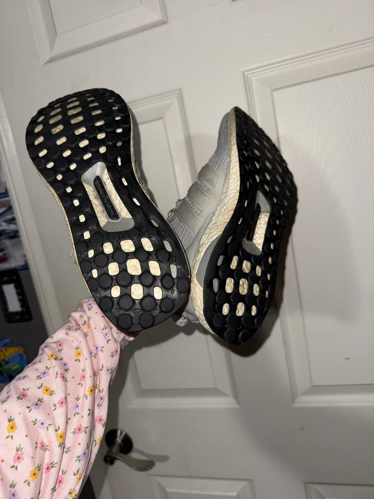 Adidas Adidas Ultra Boost Grey and White Sneakers Size US 10 / EU 43 - 4 Thumbnail