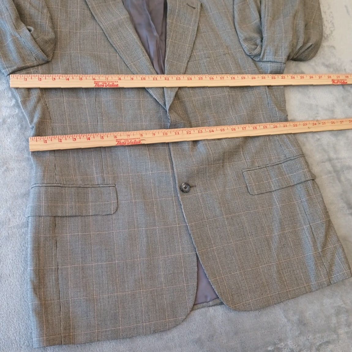 Jos. A. Bank Jos. A. Bank Blazer Mens 44 Gray Plaid Silk Wool Blend Two-Button Single Vent Jazz Notch Lapel 2 Piece Regular Mens Size 44R - 5 Thumbnail