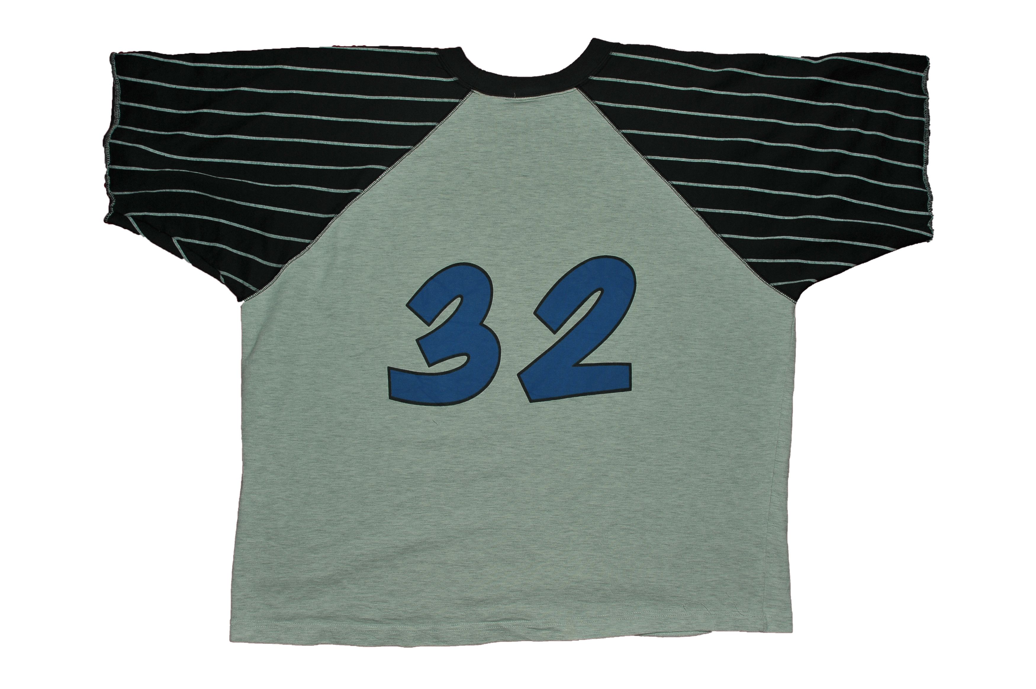 Reebok Vintage Reebok Shaq 32 T-shirt Size US XL / EU 56 / 4 - 2 Thumbnail