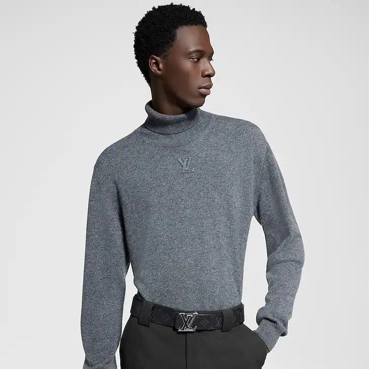 Louis Vuitton LVSE LV Embossed Turtle Neck Size US S / EU 44-46 / 1 - 2 Thumbnail