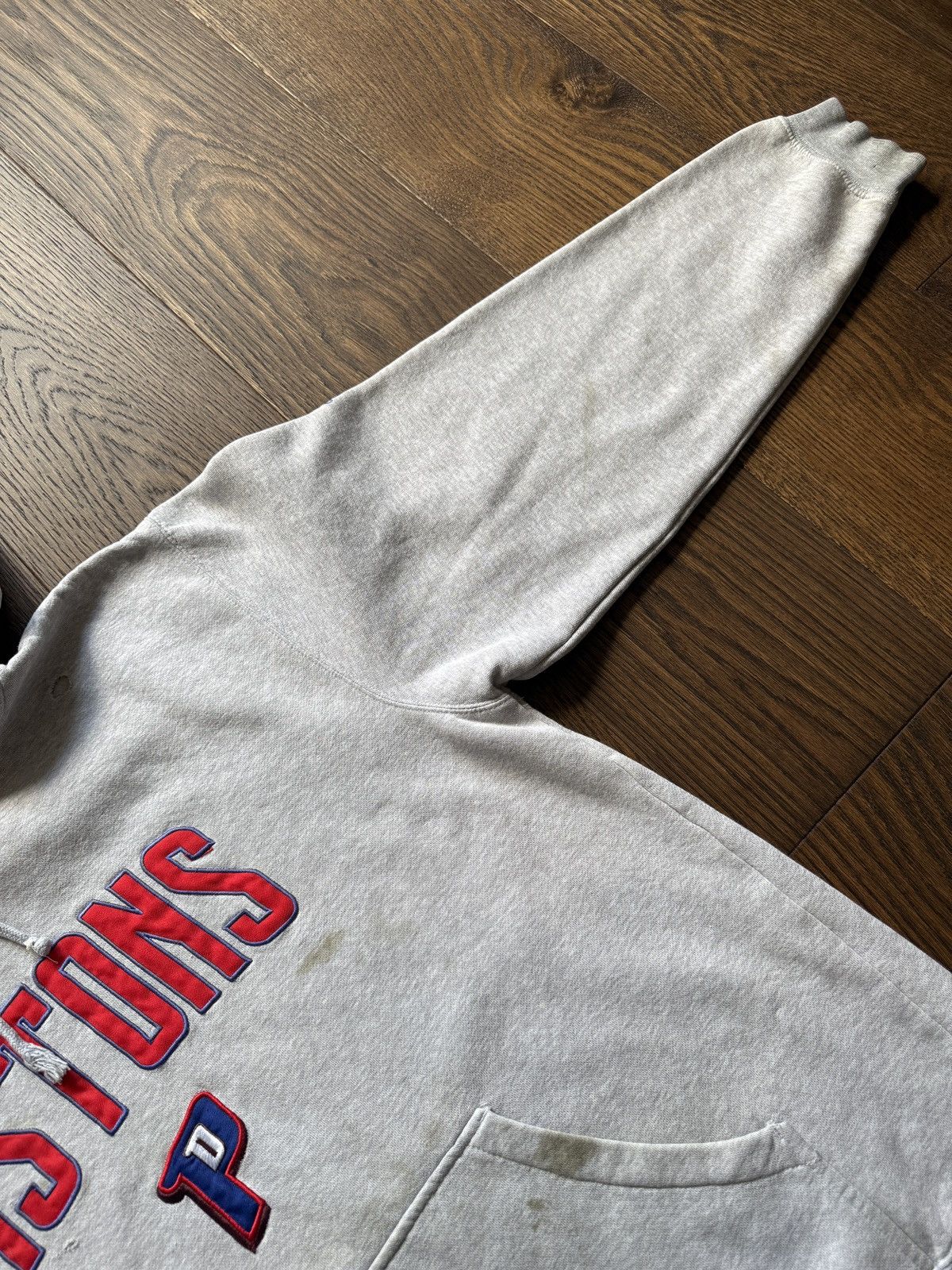 Vintage Vintage Y2K Detroit Pistons Adidas Hoodie Sweatshirt Size US L / EU 52-54 / 3 - 5 Thumbnail