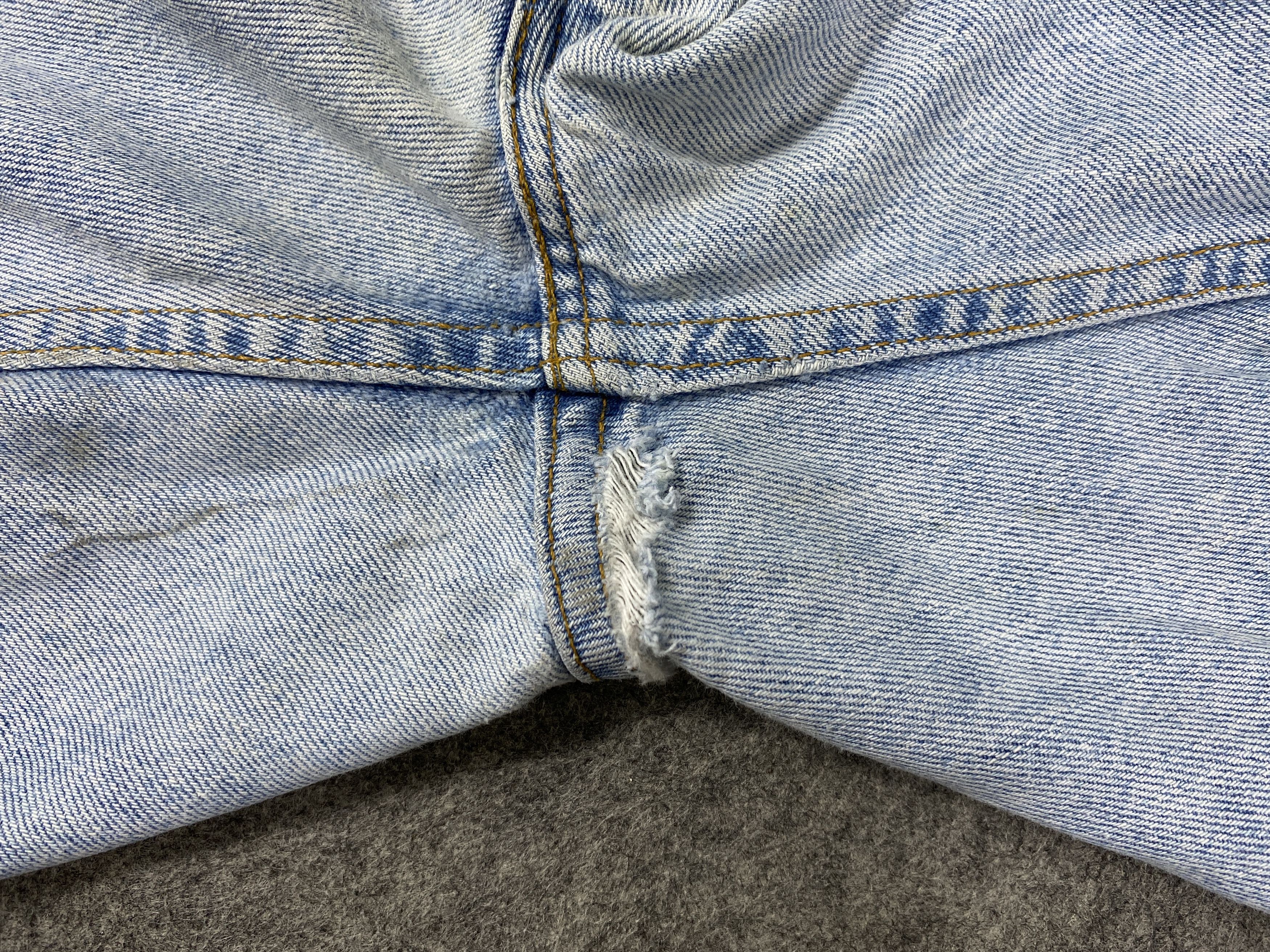 Japanese Brand Light Blue Wash Vintage Levi's 560 36x33 Denim -JN2383 Size US 36 / EU 52 - 10 Thumbnail