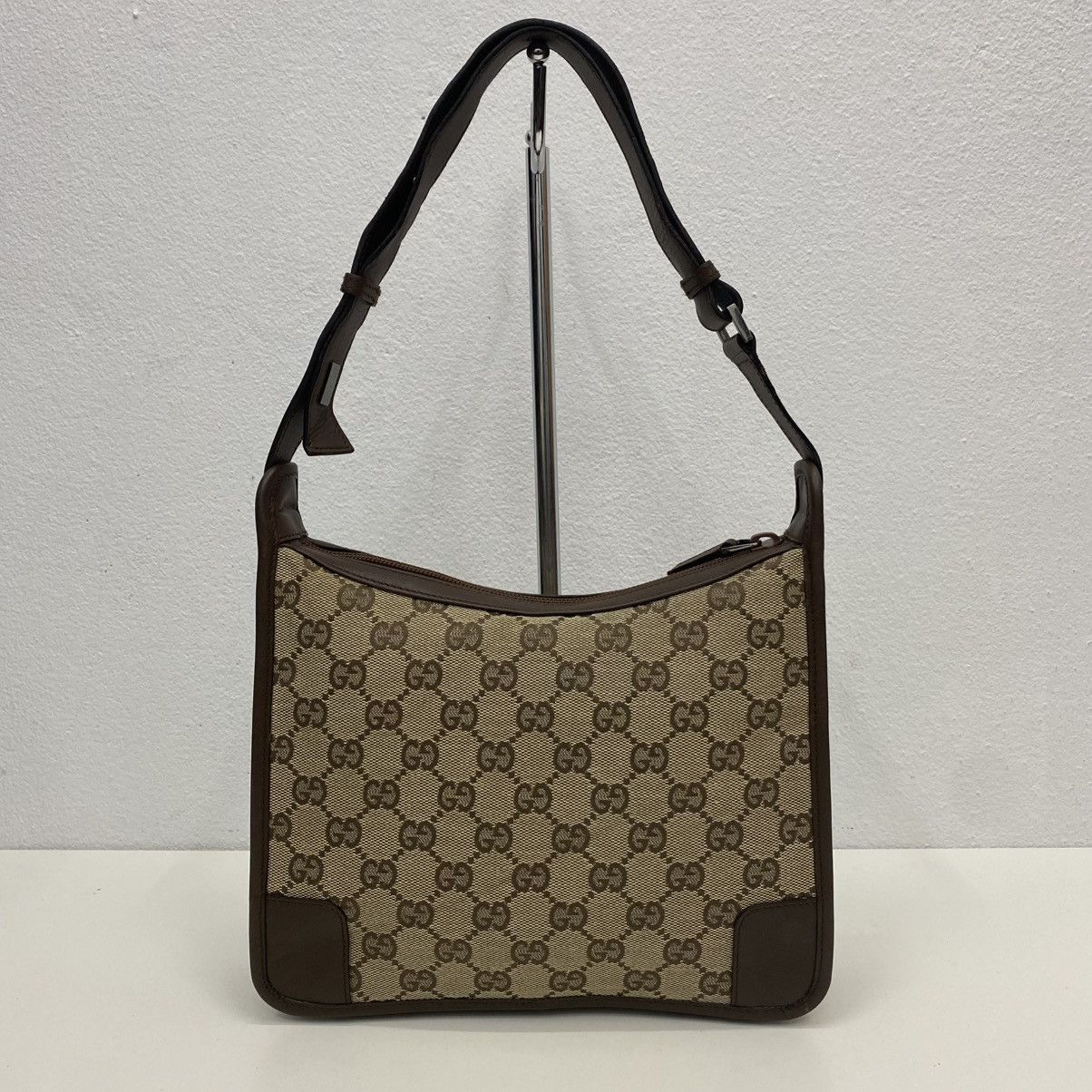 Gucci AUTHENTIC GUCCI GG CANVAS SHOULDER BAG Size ONE SIZE - 4 Thumbnail