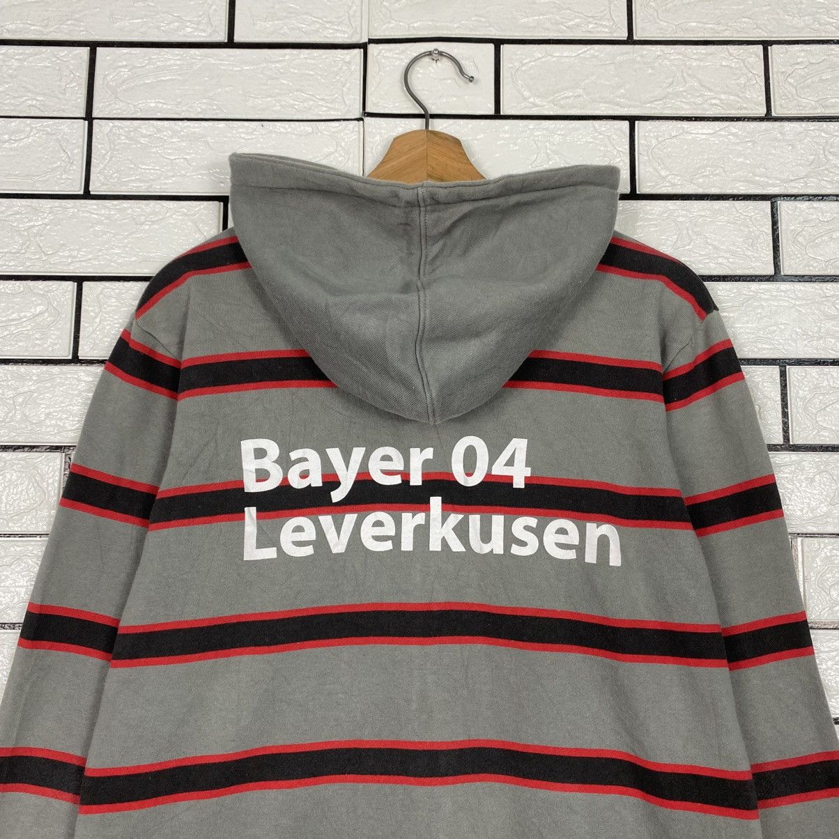 Adidas Vintage Hoodie Zipper Adidas Striped Bayer 04 Leverkusen Size US L / EU 52-54 / 3 - 10 Thumbnail