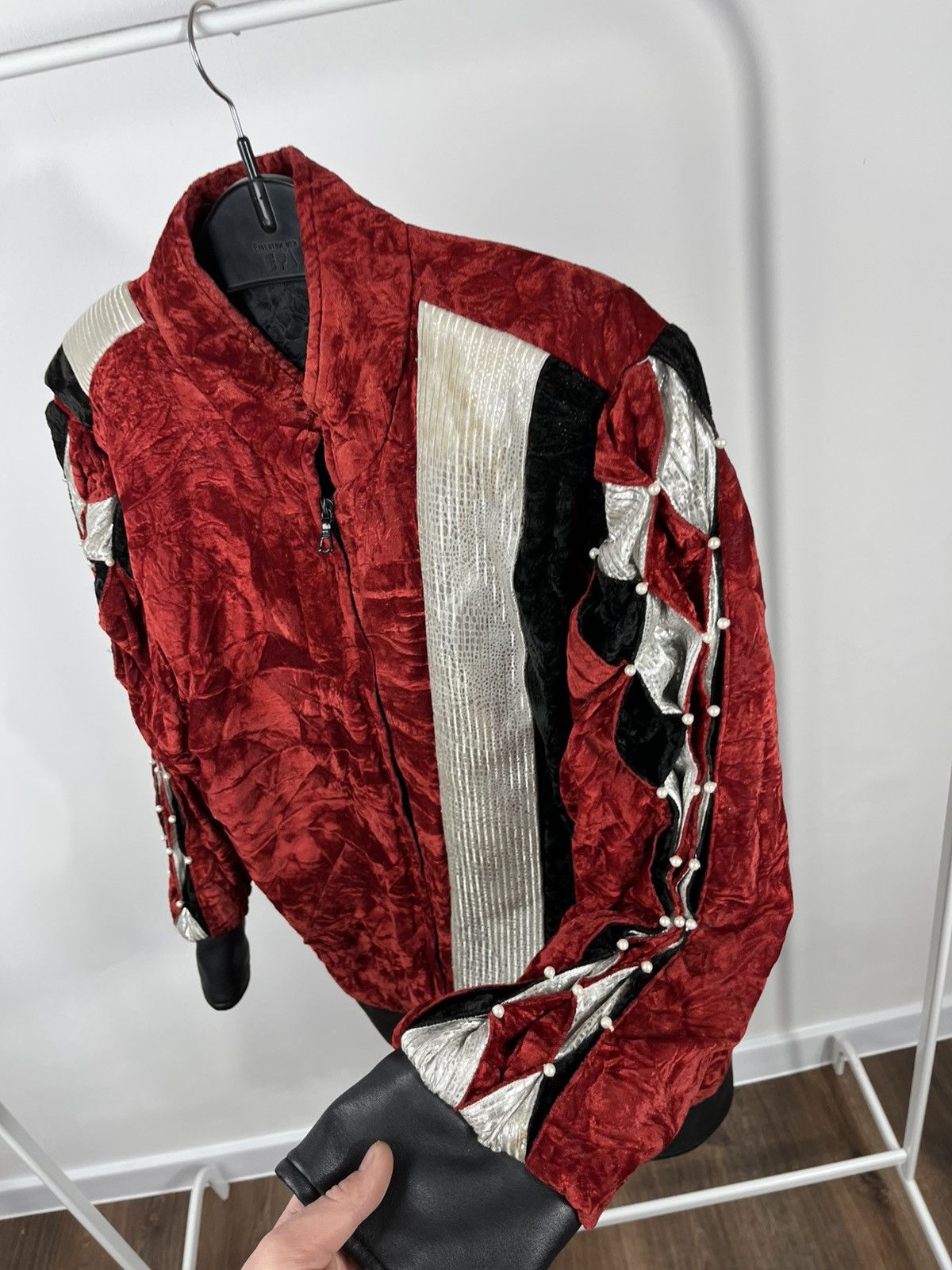 Other Vintage Red Velvet Zip Jacket Stage Costume Style Size US M / EU 48-50 / 2 - 7 Thumbnail