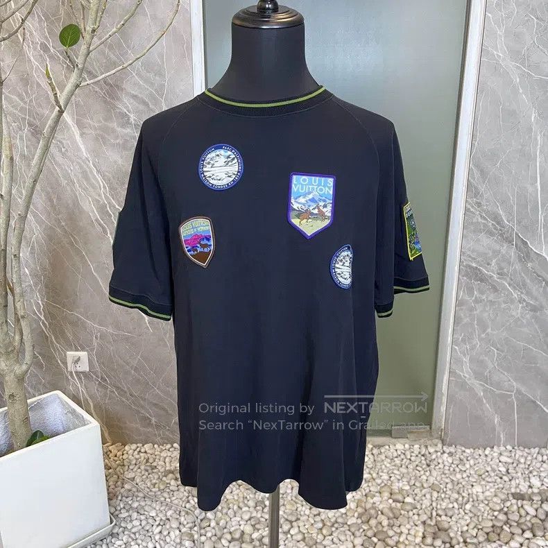 Louis Vuitton Louis Vuitton Black Embroidered Logo Short Sleeve Size US XXL / EU 58 / 5 - 1 Thumbnail