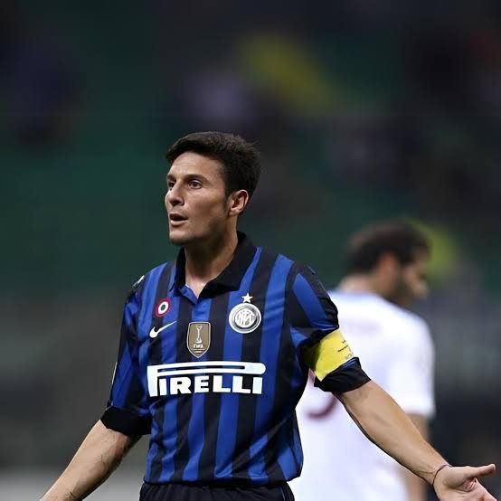Nike Inter milan 2011/12 home jersey Size US XL / EU 56 / 4 - 10 Thumbnail