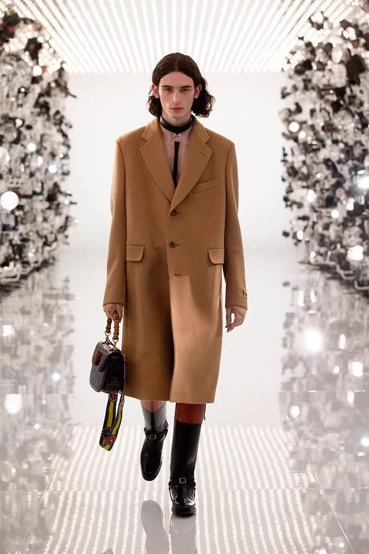 Gucci Gucci Aria Runway Camel Hair Sleeve Label Overcoat 46 New Size US S / EU 44-46 / 1 - 7 Thumbnail