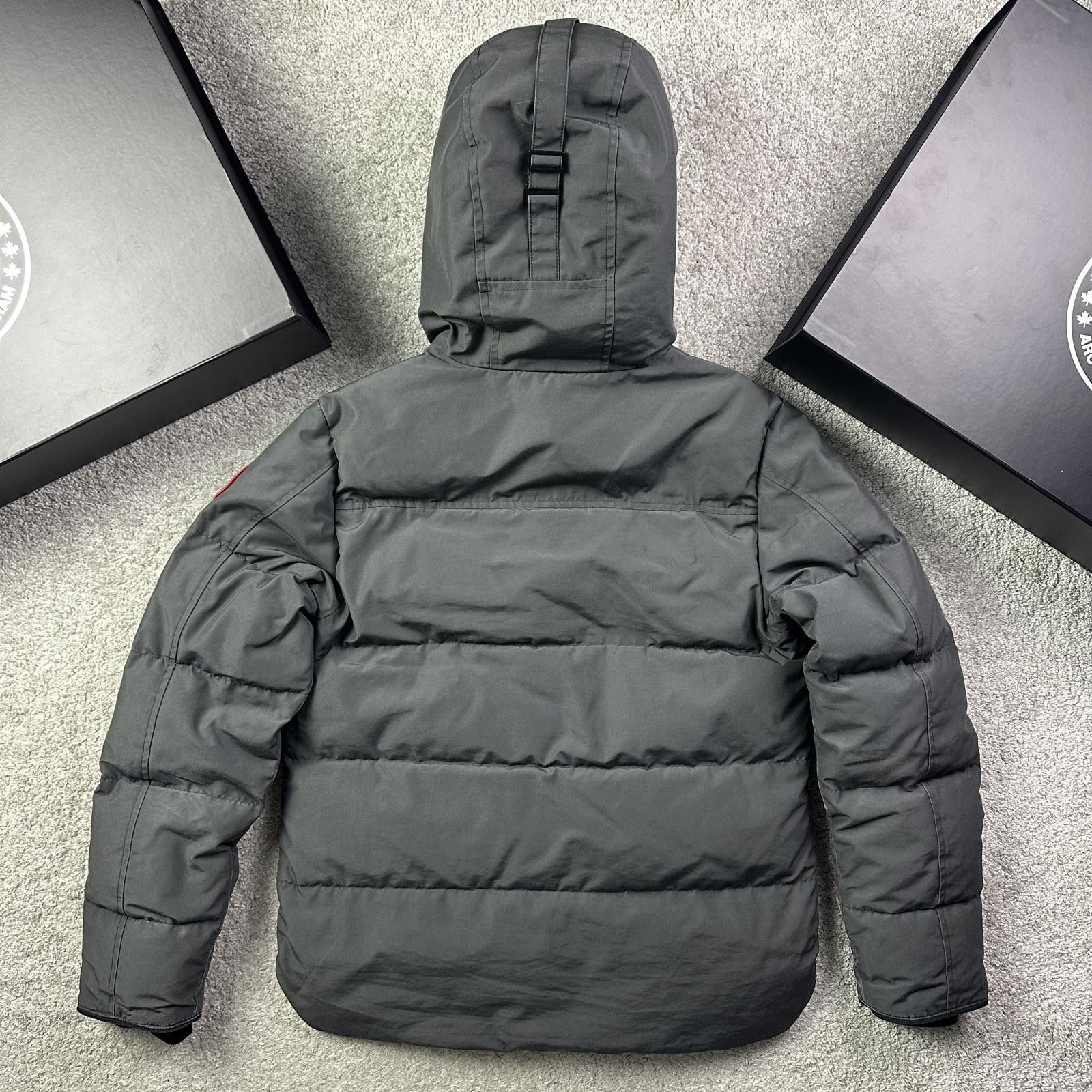 Canada Goose Canada Goose MacMillan Size S Size US S / EU 44-46 / 1 - 4 Thumbnail
