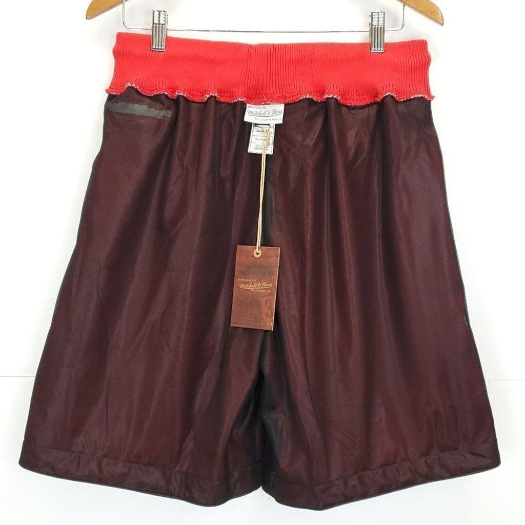 Mitchell & Ness Mitchell & Ness Men's Shorts Nice Kicks Talk Box Shorts Blk Size US 30 / EU 46 - 9 Thumbnail