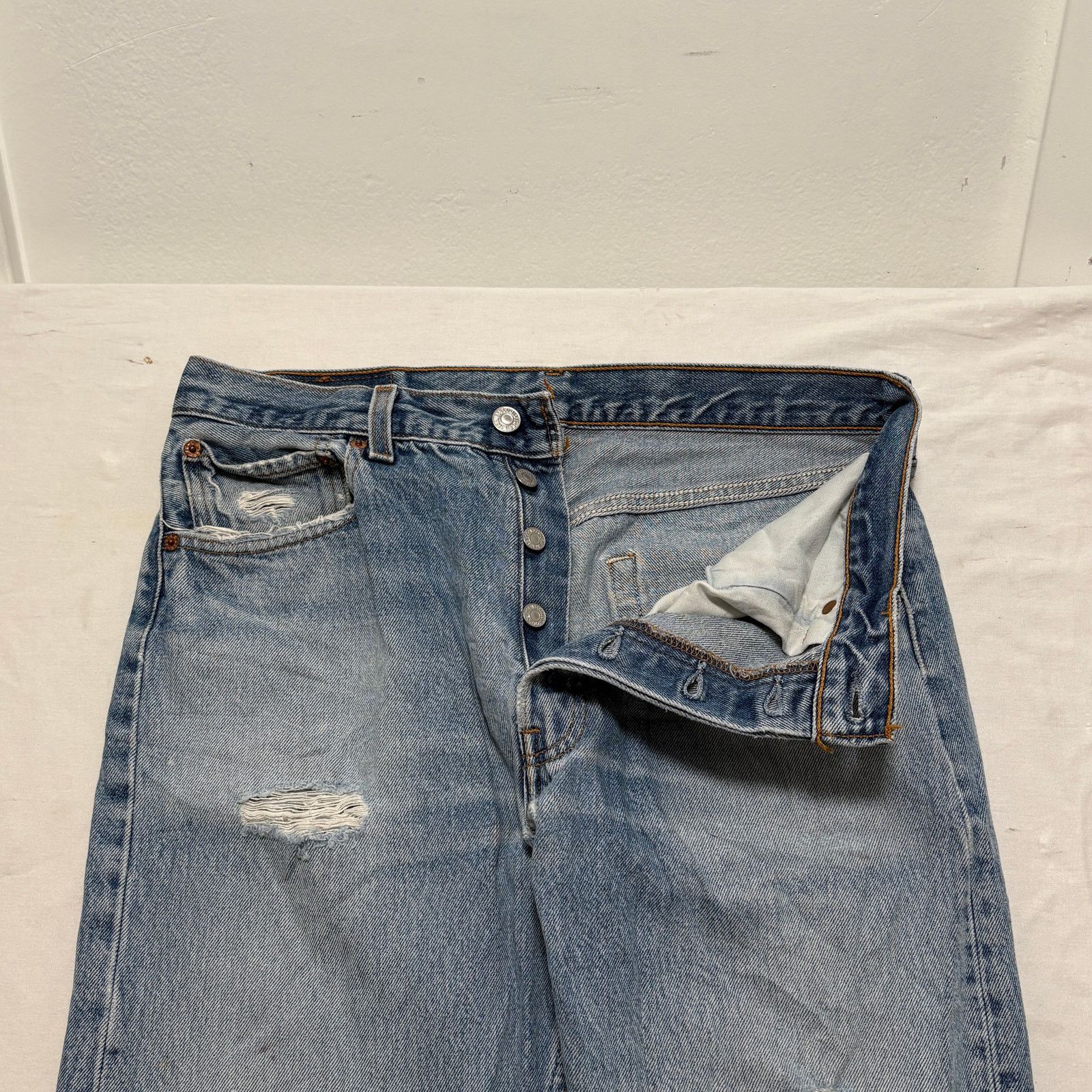 Levi's VTG 90s Levi's 501xx Distressed Faded Light Blue Jeans 30x30 Size US 30 / EU 46 - 3 Thumbnail
