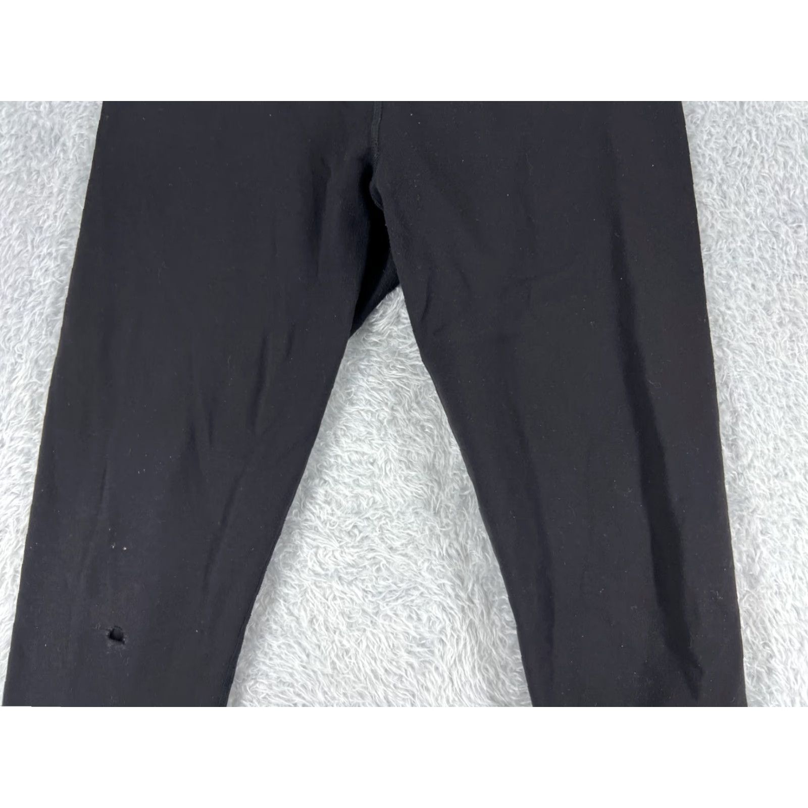 Lululemon Lululemon Pants Womens 6 Black Wunder Under Crop 20" ISSUES READ Cropped Leg Skinny Pockets Activewear Yoga Cross Training Dance Size 28" / US 6 / IT 42 - 4 Thumbnail