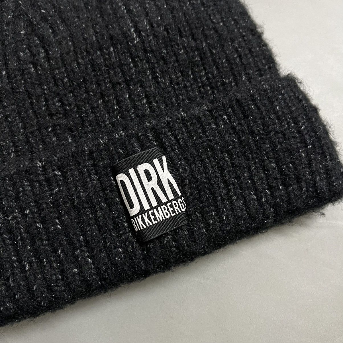 Dirk Bikkembergs 2000s Dirk Bikkembergs Bunny Beanie Hats Size ONE SIZE - 2 Thumbnail