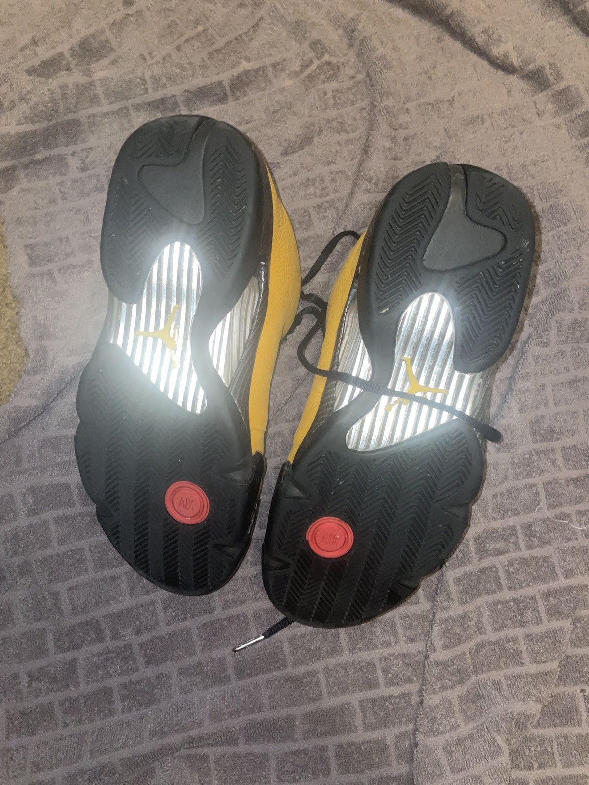 Jordan Brand Jordan 14 University Gold Size US 10 / EU 43 - 5 Thumbnail