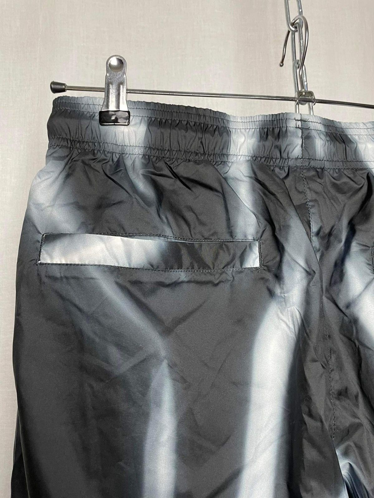 Fear of God × Nike BNWT printed sweatpant Size US 30 / EU 46 - 6 Thumbnail