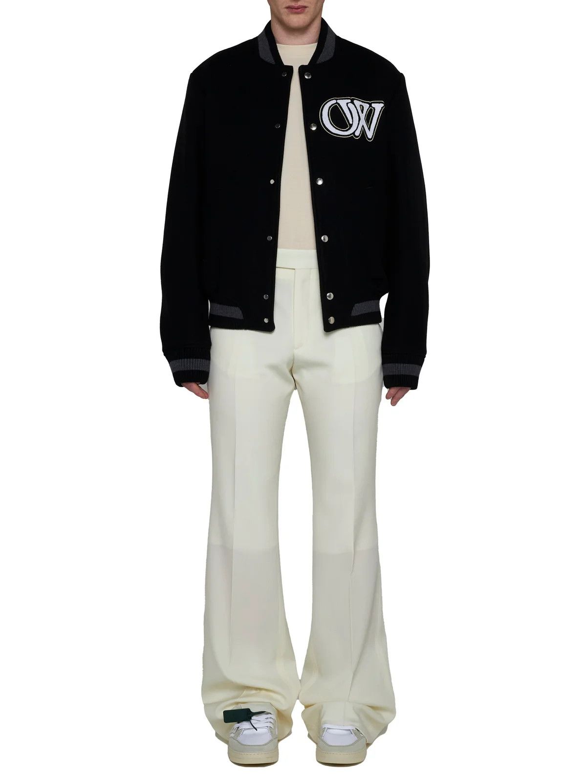 Off-White o1s22i1n1124 Bomber Jacket in Black Size US S / EU 44-46 / 1 - 4 Thumbnail