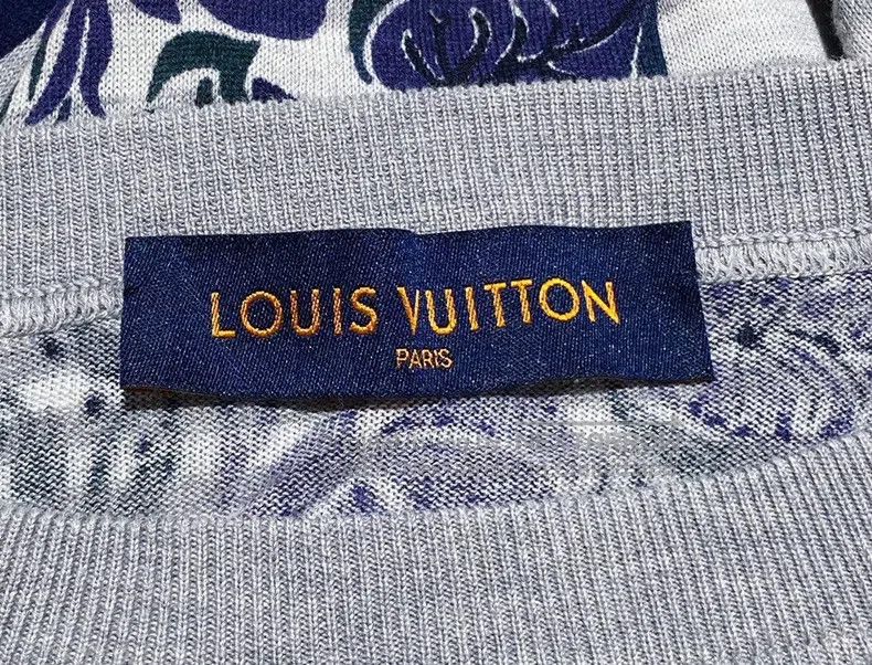 Louis Vuitton Louis Vuitton Grey striped sweater Size US S / EU 44-46 / 1 - 5 Thumbnail