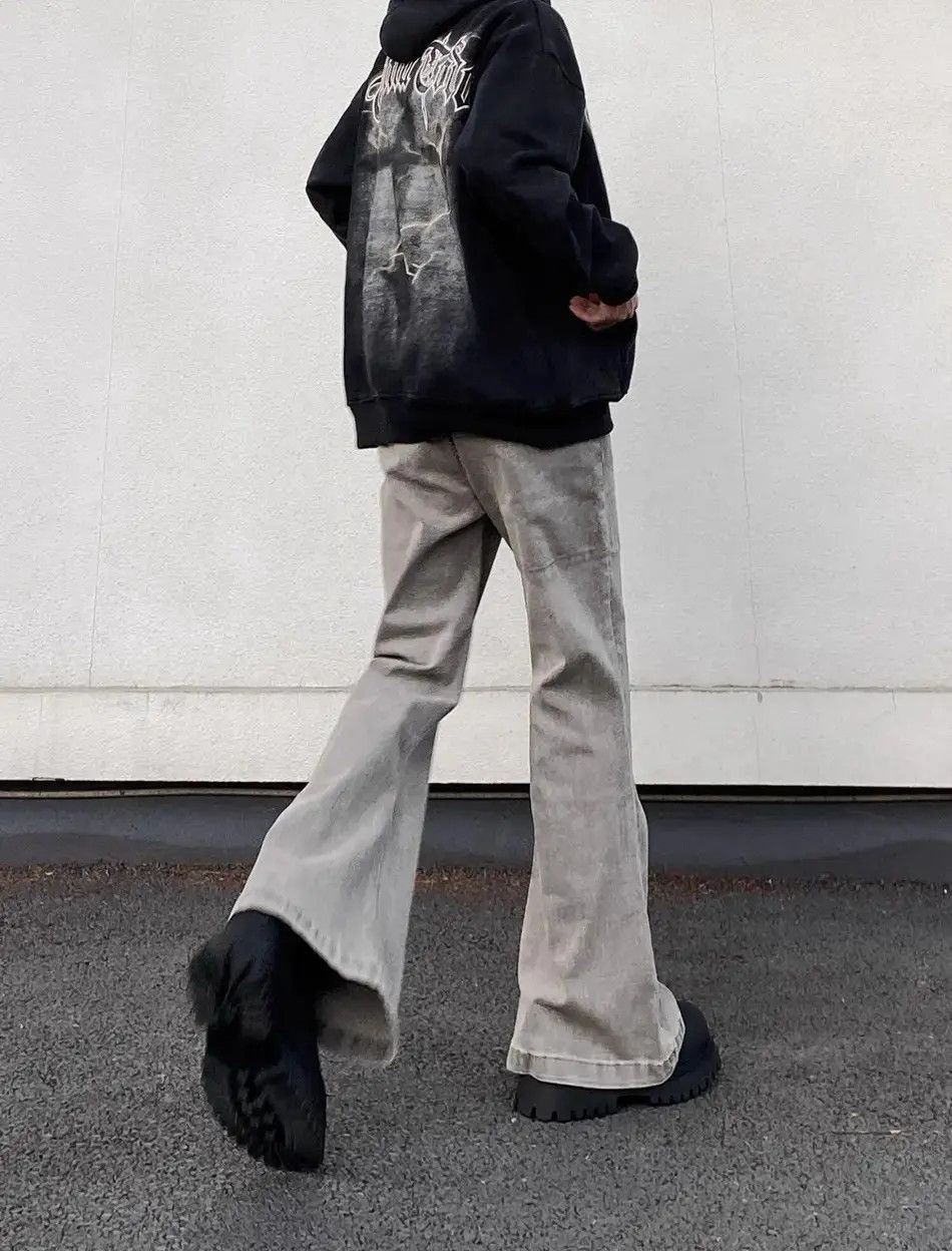 Japanese Brand Streetwear Gray Flared Jeans Size US 32 / EU 48 - 4 Thumbnail