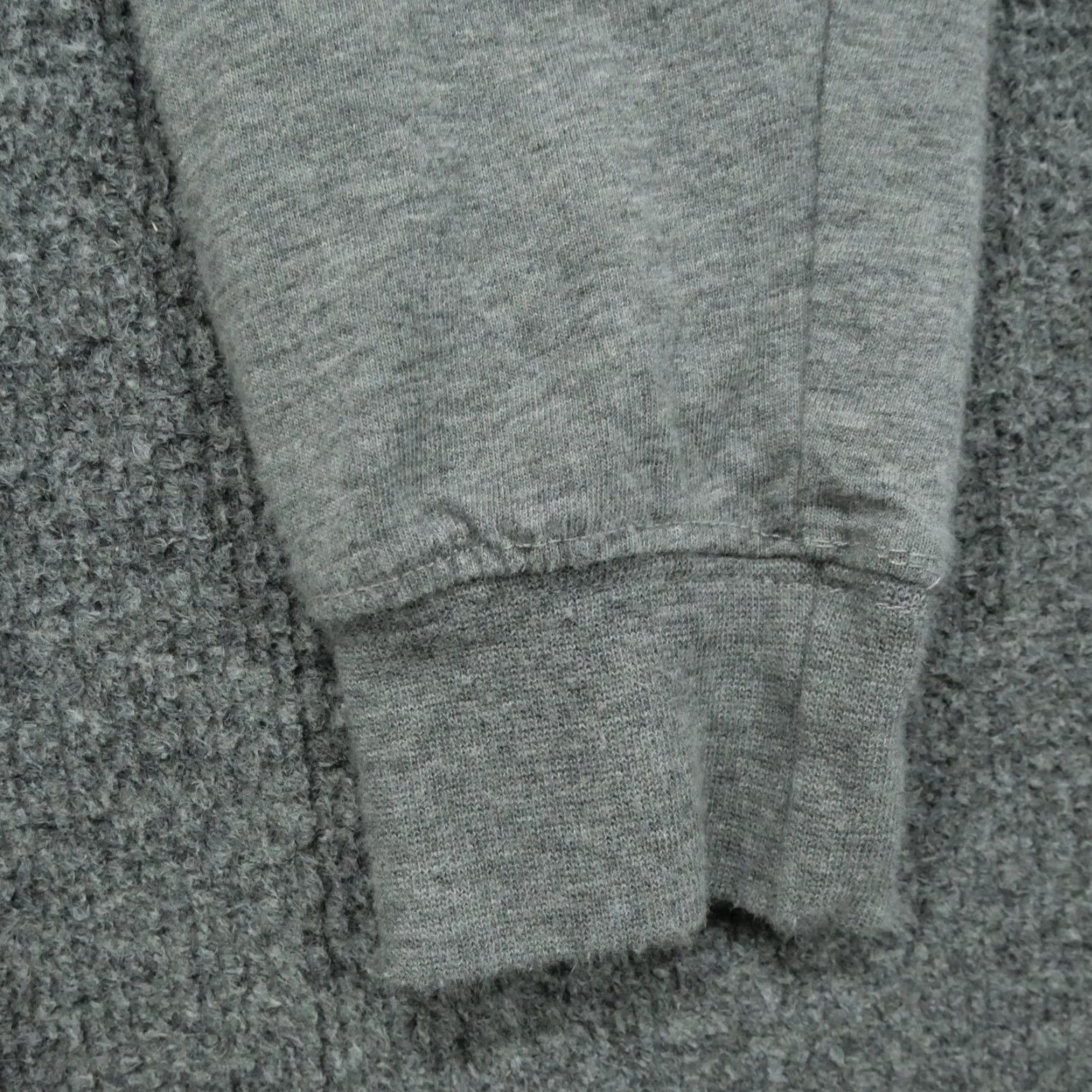 Vintage VINTAGE Cabela's Shirt Mens Small Grey Undershirt Out Doors Hiking Mock Neck Shirt Size US S / EU 44-46 / 1 - 3 Thumbnail