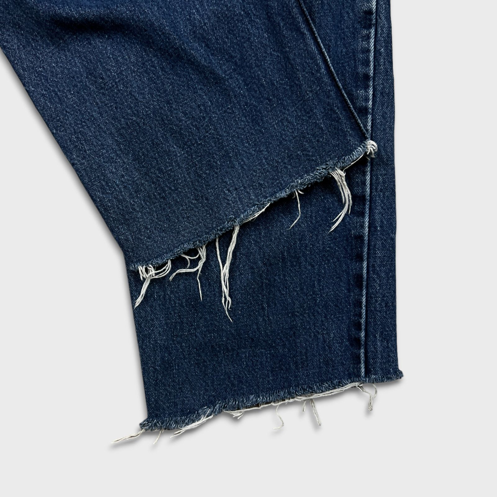 Levi's × Vintage Levi's 550 Jeans 32x27 Relaxed Fit Frayed Hem 90s Denim Pant Size US 32 / EU 48 - 7 Thumbnail